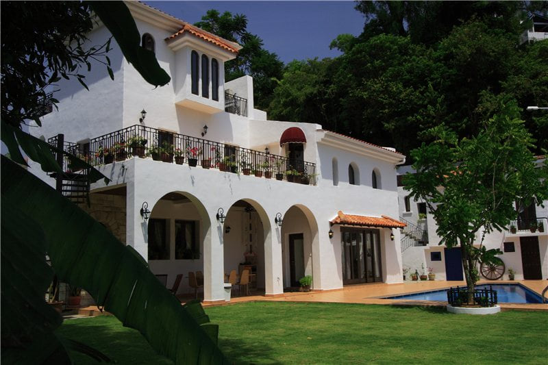 Spanish Colonial Revival SIGNATURE HOMES